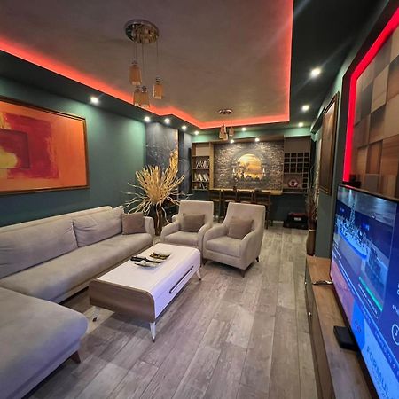 Luxurious Apartment With City View Priștina Exterior foto