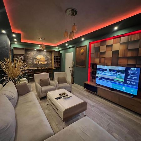 Luxurious Apartment With City View Priștina Exterior foto